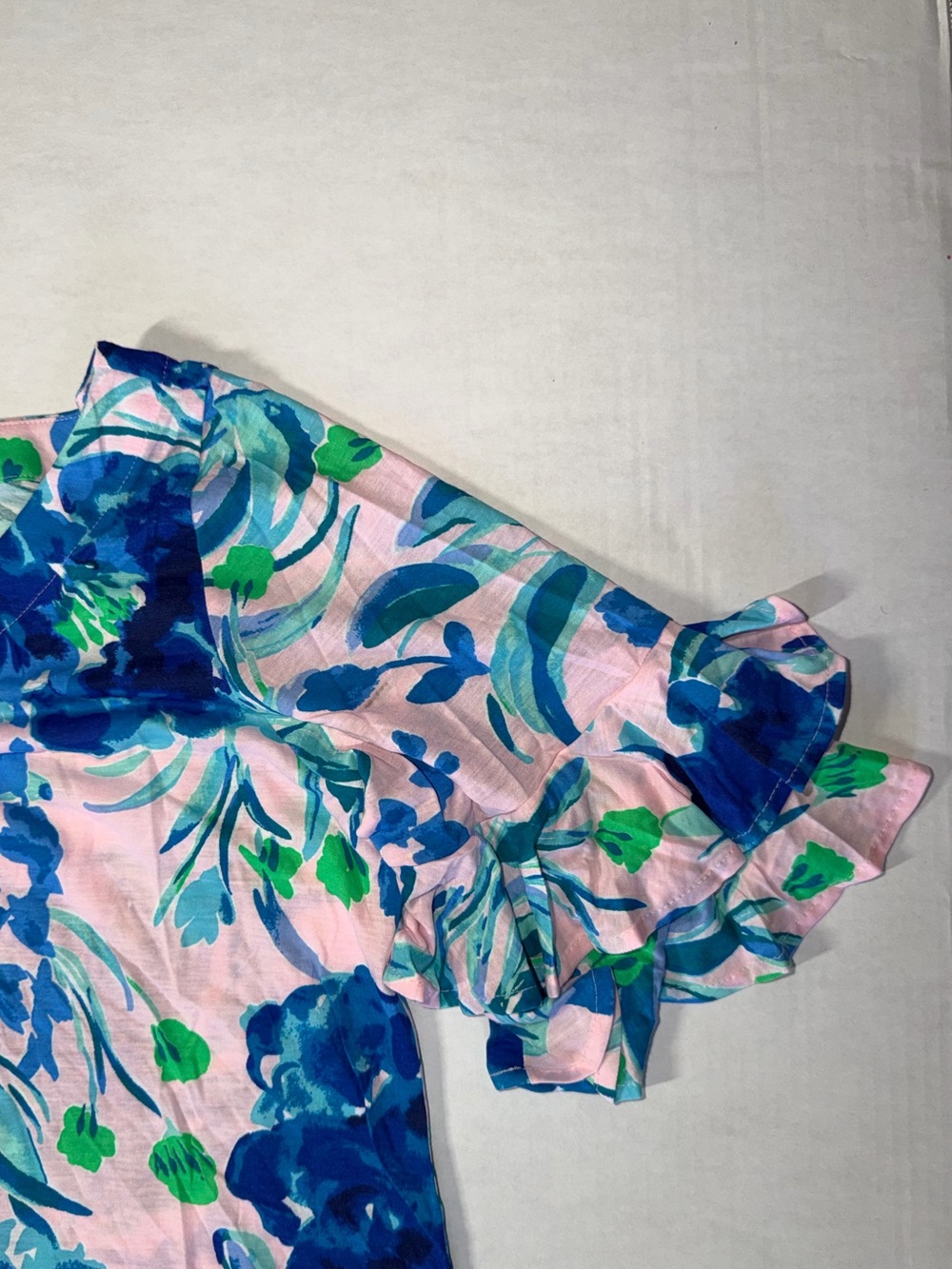 Lilly Pulitzer Pink Top with Blue Floral Print - Picture 3 of 4
